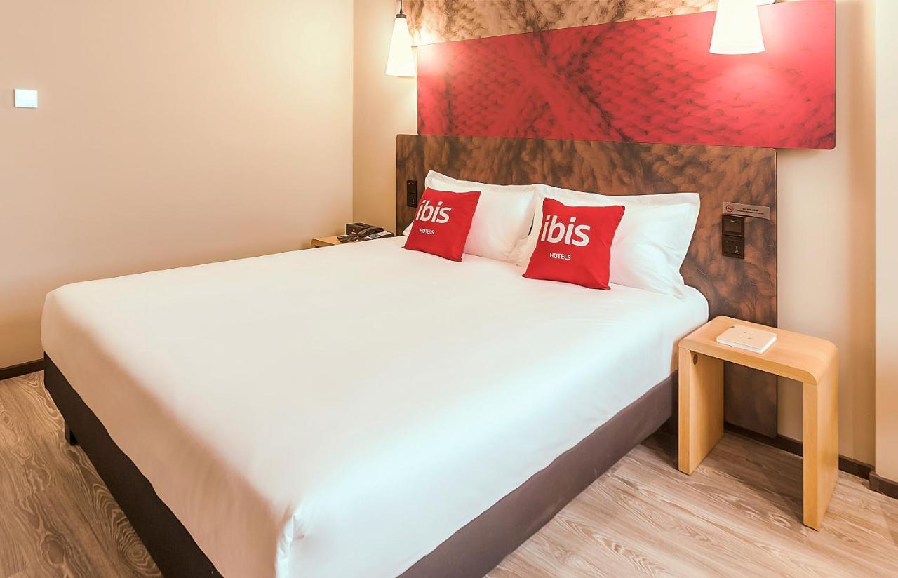 Ibis Zhengzhou Longhai Road Buitenkant foto