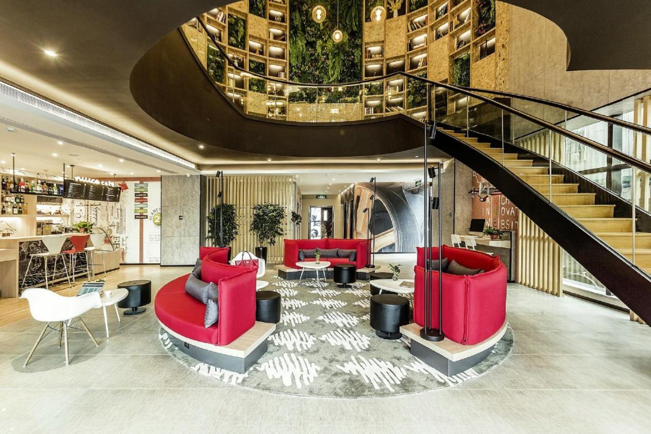Ibis Zhengzhou Longhai Road Buitenkant foto
